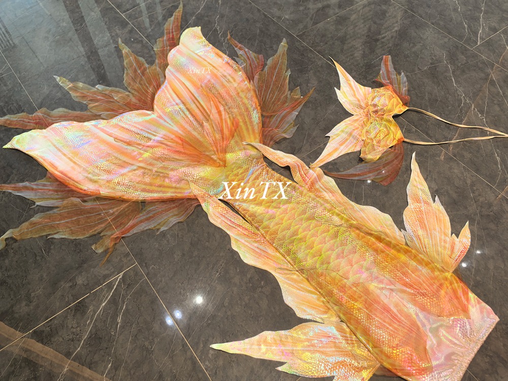 プロの大人の人魚の尾ホットスタンピング糸ストレッチ軽い生地女 - Aquarium & Marine Museum のレビューと価格